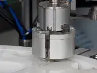 Macchina riempitrice monoblocco automatica