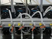 Riempitrice per liquidi con pompa peristaltica